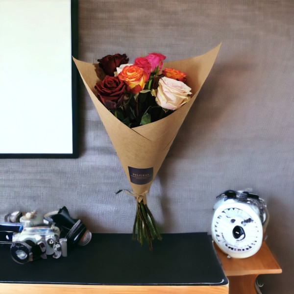 Puokštė "Ekvadoro Rožių Gama" 11 vnt. žiedų, -10%