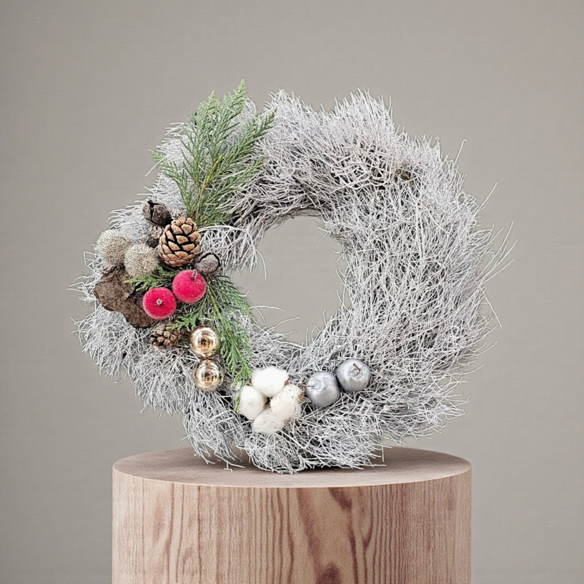 Kalėdinis vainikas „Žiemos Uoga“