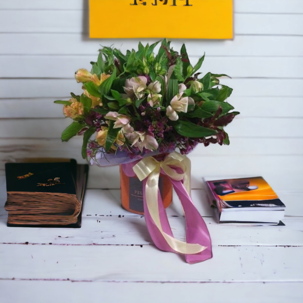 Dėžutė "Alstromerijų Asorti"