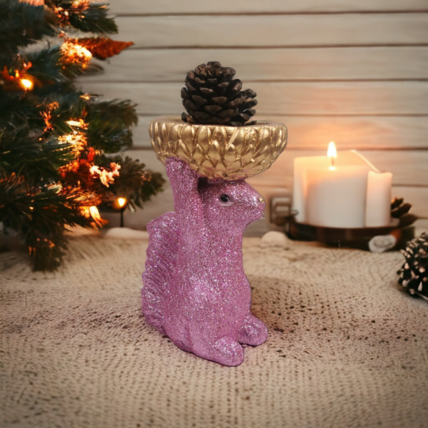 "Kalėdinis voveriuko žibėjimas" – dekoracija žvakidė